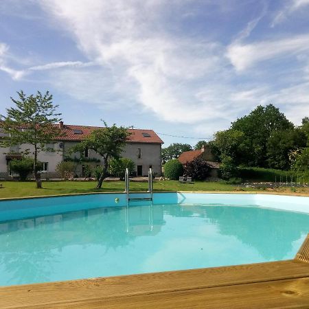 Chambres D'Hotes Quatre Mains Saint-Priest-des-Champs 외부 사진