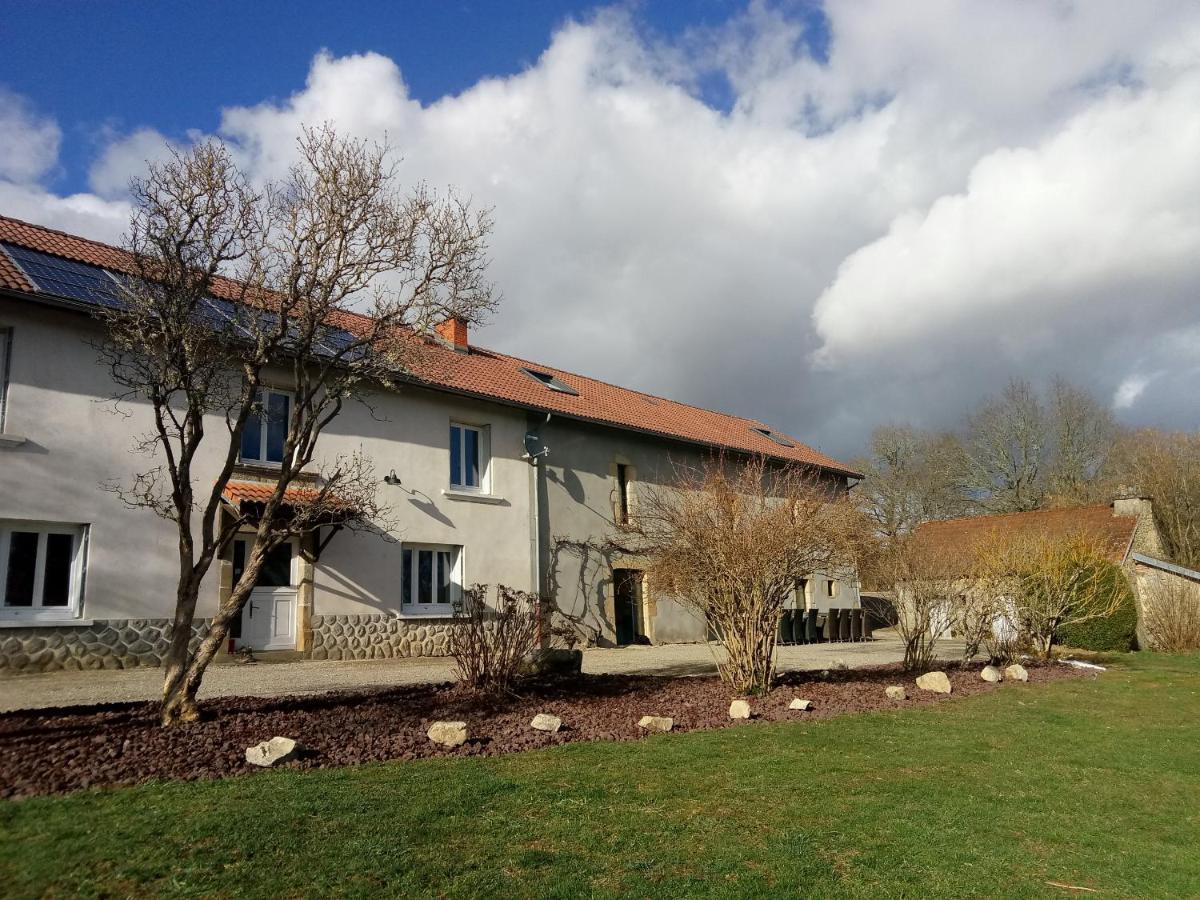 Chambres D'Hotes Quatre Mains Saint-Priest-des-Champs 외부 사진