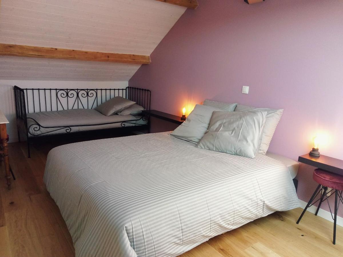 Chambres D'Hotes Quatre Mains Saint-Priest-des-Champs 외부 사진